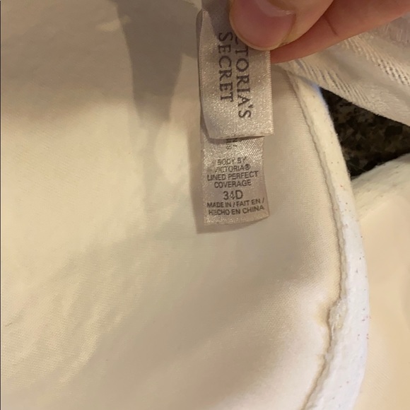 Victoria’s Secret Body by Victoria Lined - Picture 2 of 2